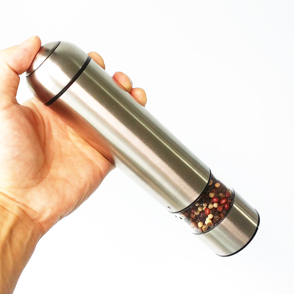 2017 Novelty electric salt and pepper grinder
