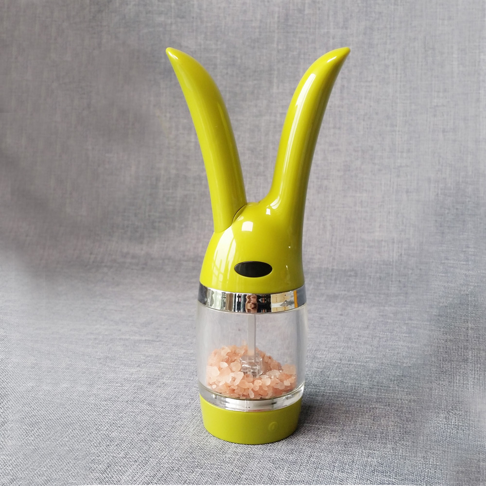 one hand rabbit pepper and salt mill grinder